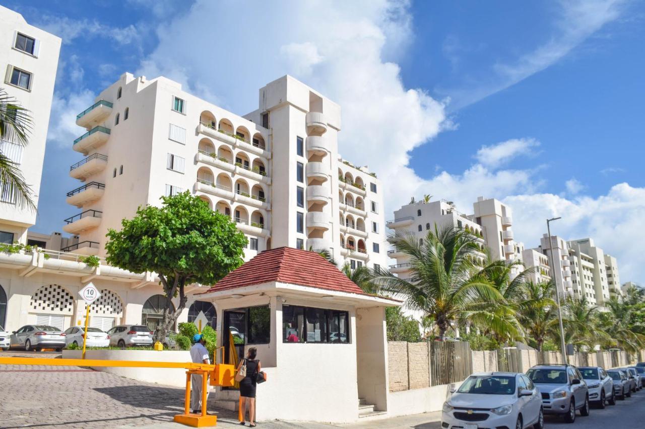 Cancun Marlin 32 Exterior photo